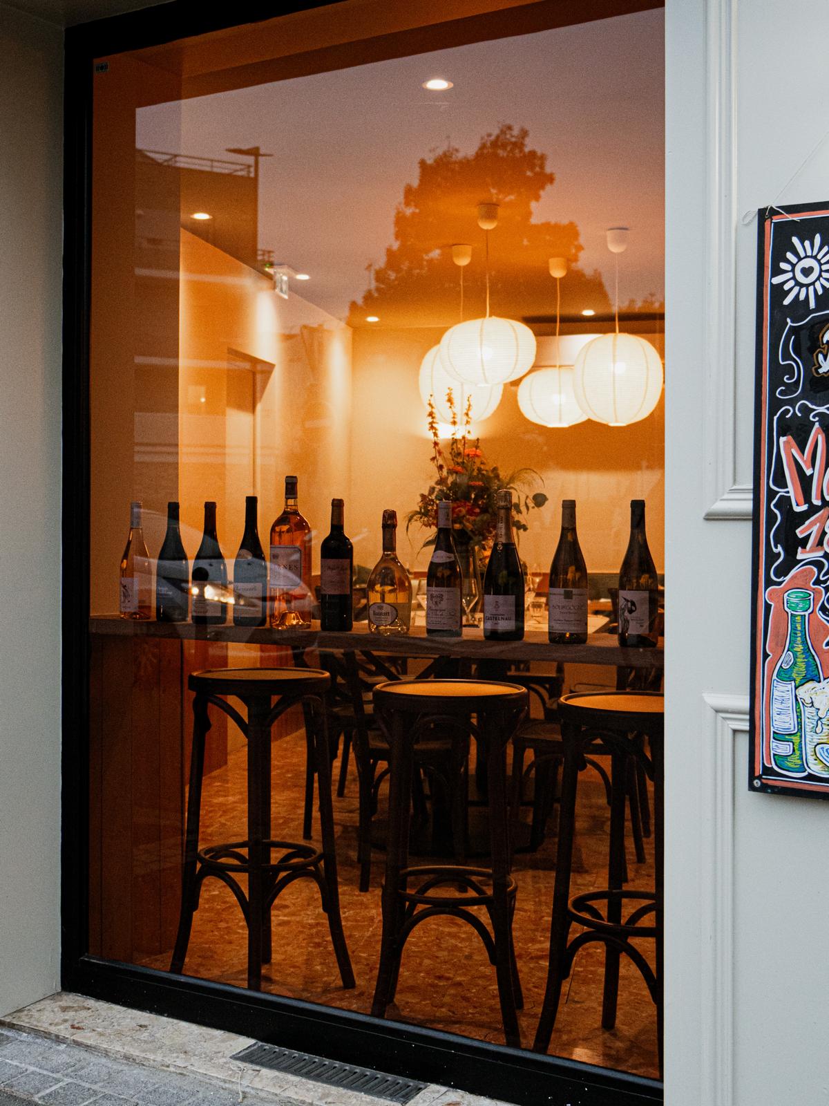 Bar et comptoir du bistrot parisien